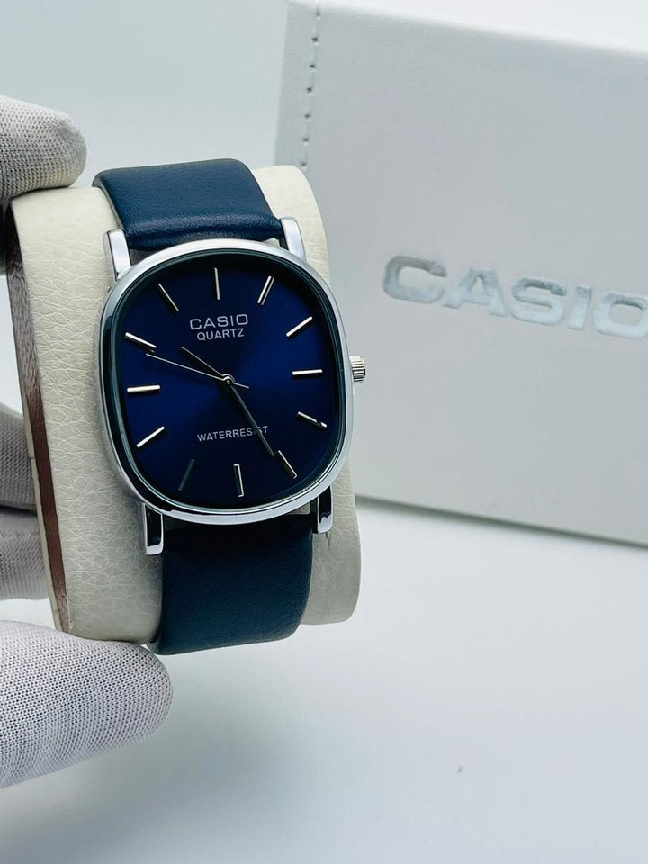 New CASIO QUARTZ WATCH